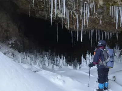 冬だけしか見えない奇跡の「ニョロニョロ」？に逢いに行く秘境への探検【山形県米沢市】