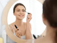 効果が出るまでは我慢が必要？まつ毛美容液と“正しい期待値”