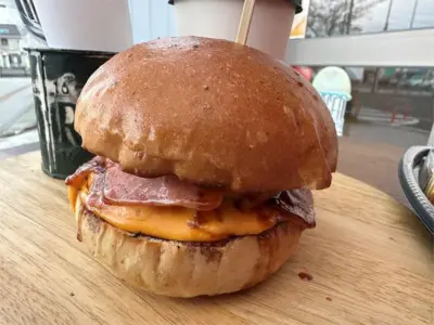 「気軽に本格派のハンバーガー」Burgershop『Roly＆Dolly』のハンバーガーはとろける様な旨さが口の中に広がる（前編）【宮城県仙台市】