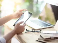 タブレットかPCか？業務用デバイス最適解を探る