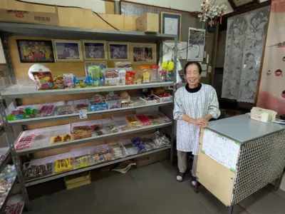 一人ひとりを思いやる、おばちゃんの駄菓子屋。子どもも大人も笑顔でつながる「はじめや」【山形県 山形市】