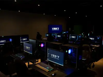 「山形でもeスポーツを広めたい！」ゲーム用の設備が充実、快適にeスポーツができる「YES*7」【山形県山形市】