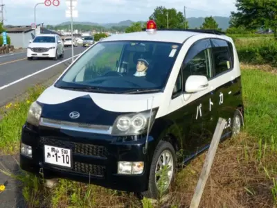 みなさんの地方にもありますか？ダミーのパトカーや固まっちゃったおまわりさん！【岡山県津山市】