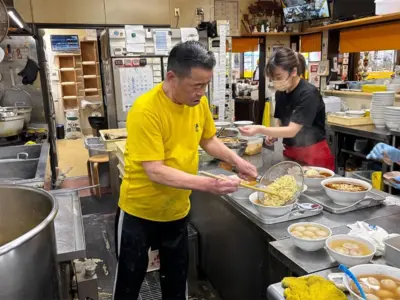 「自家製麺にすることで原価を抑えて具を豊富に」麺とスープの絡み合いが絶妙！何度もリピートしたくなる味！「城西金ちゃんラーメン」【山形県山形市】