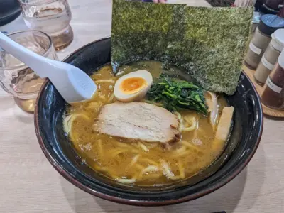 「スープの味は温度の管理が重要！」山形県民に合うまろやかな味わいのお店！また食べたくなるのじ家のラーメン【山形県山形市】