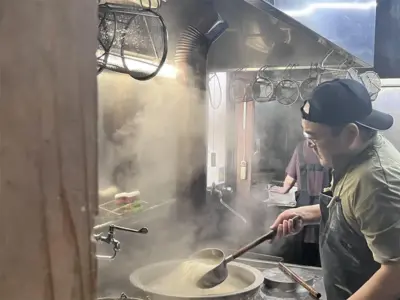 門外不出のスープ!?透明スープとそばがマッチ、店主の夢と思いが最高の一杯に!【山形県東根市】