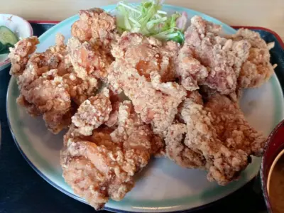 思い出の母の味をそのまんま。親子で受け継がれたレシピで、食べた人のお腹も心もまんぷくにする「あたご食堂」【山形県山形市】