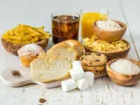食べてるのに疲れる…“糖質中毒”の危険性