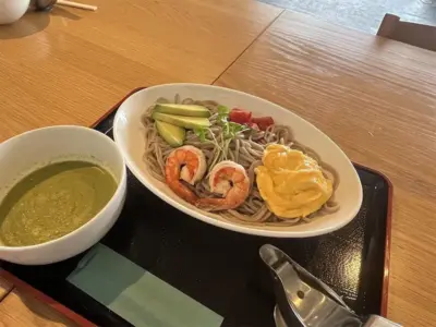 バジルそばが人気メニュー。かみのやま温泉駅から徒歩1分「harappa soba&caffe」【山形県上山市】