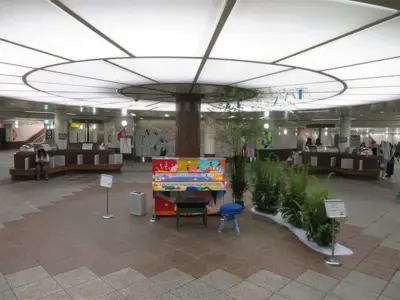 青葉通地下道の噴水跡地にストリートピアノの音色があふれて、再びにぎわった！【宮城県仙台市】