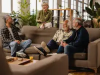 シェア住宅が再評価、家族以外との共同生活が“生き方”になる