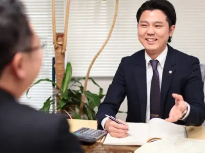 7士業の力を束ね、未来を設計。数字を読み解き、“標準化された提案力”で次の一手を示す