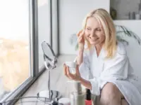 年齢を重ねるほど輝く“エイジポジティブ美容”の魅力