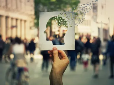 人の記憶が書き換わる現象“再構成記憶”の驚くべき仕組み