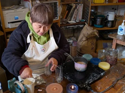 明かりを灯し、震災の記憶を千年先へ。人の心を温めるキャンドル職人【宮城県気仙沼市】