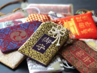 結びが繋ぐ神様との縁。お守りに込められた日本独自の美学