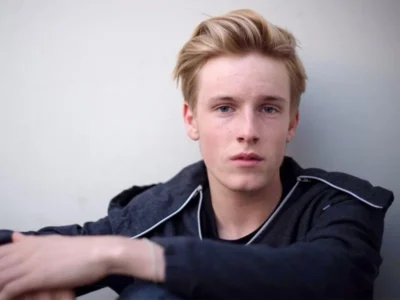 俳優　ルイス・ホフマン（『ヒトラーの忘れもの』）【OKWAVE アーカイブ｜2016年12月取材】　