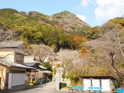 足利尊氏が坐禅したと伝わる「坐禅岩」があった！【福岡県宗像市】