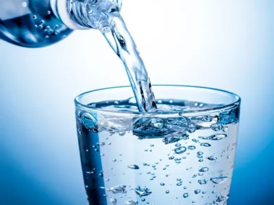 健康志向だけではない、炭酸水市場を押し上げる食生活の変化