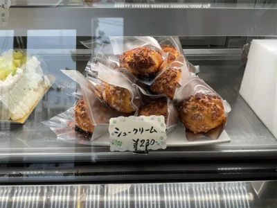 店主さんと同じくらい優しい、美味すぎる濃厚生クリームが入っているシュークリームとケーキ【山形県天童市】