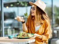 速食いだけではない？咀嚼力と肥満の関係から考える毎日の食習慣